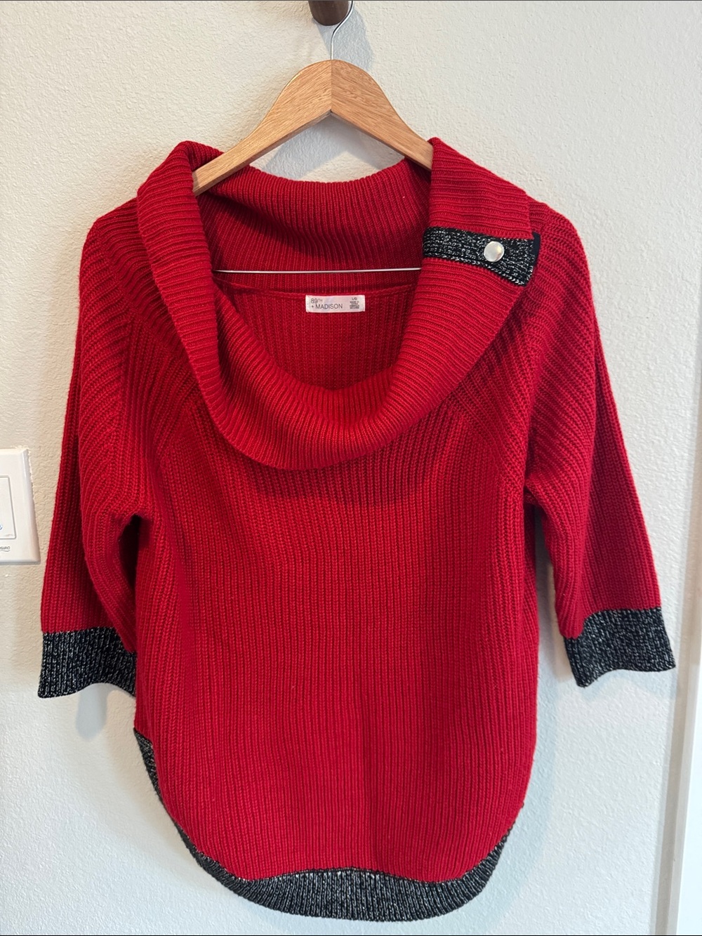 89th & Madison Red Cowl Neck Sweater with Contrast Trim